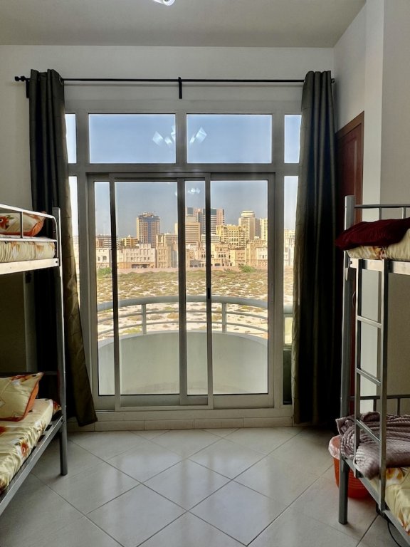 robin hostel for males