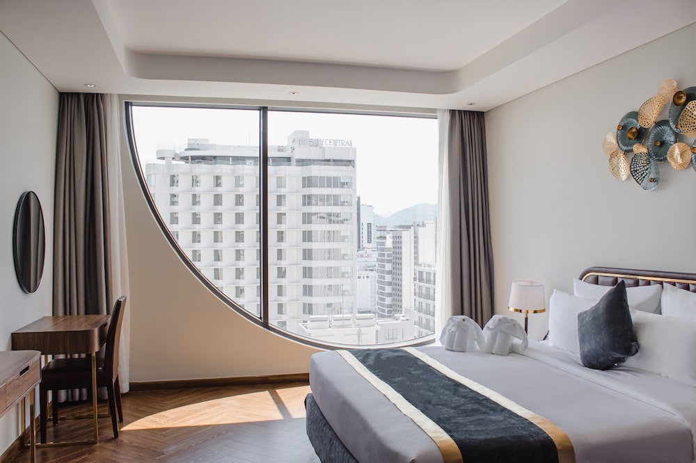 grand tourane nha trang hotel