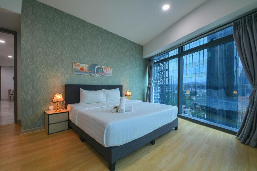 eaton residence klcc