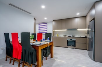 eaton residence klcc