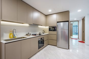 eaton residence klcc