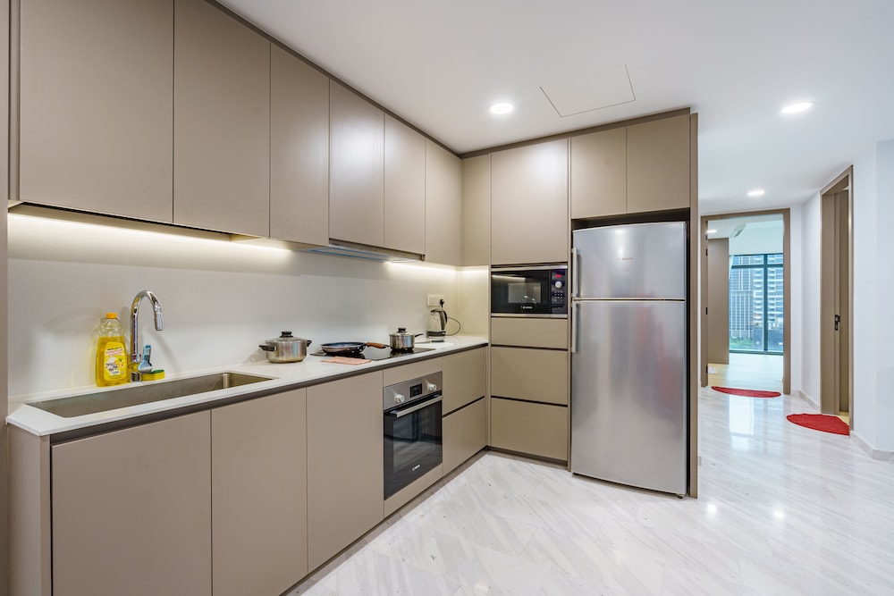 eaton residence klcc