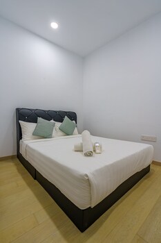 eaton residence klcc