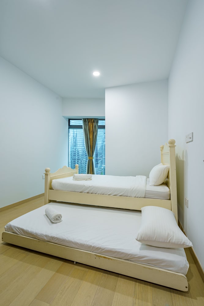 eaton residence klcc