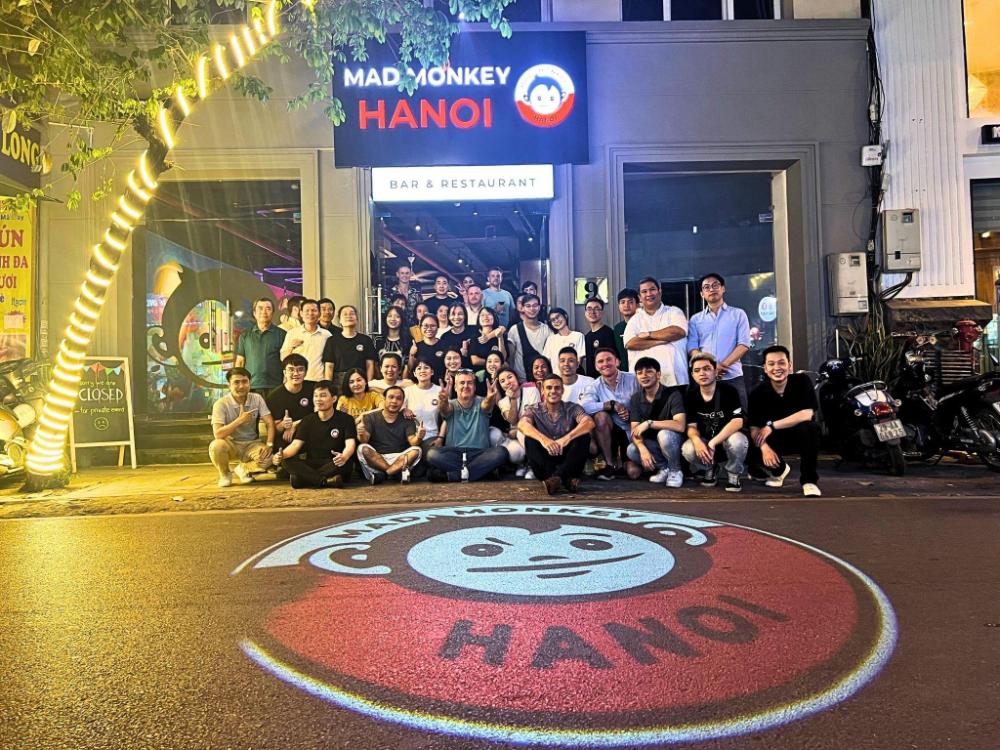 mad monkey hanoi hostel