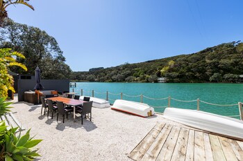 kawau lodge boutique resort