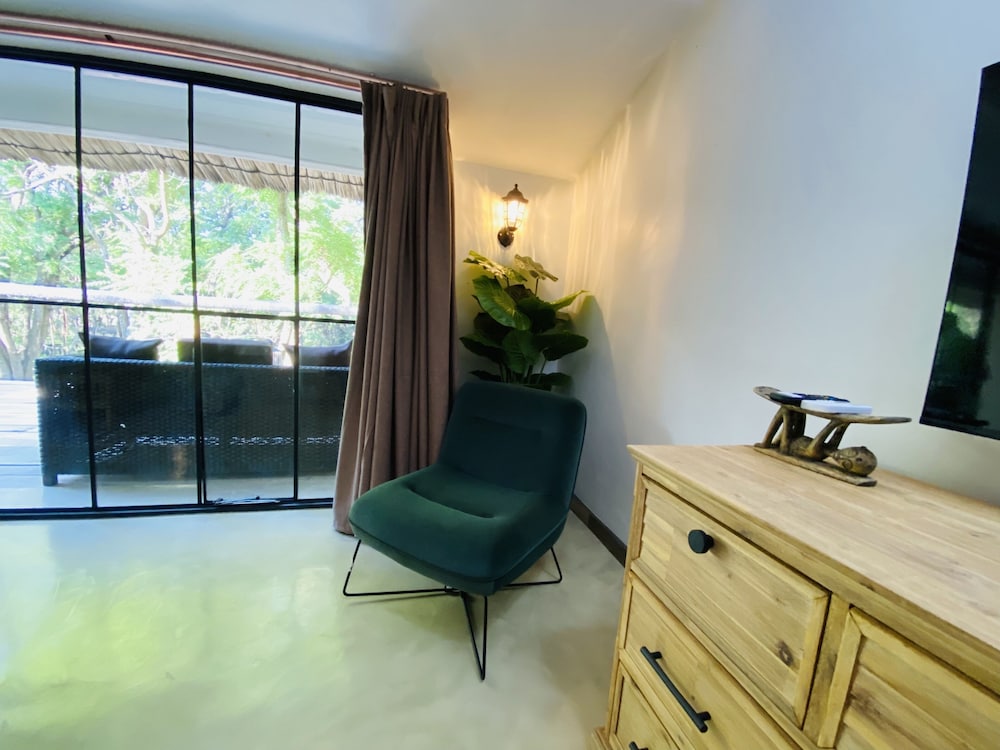 sakae paradise resort