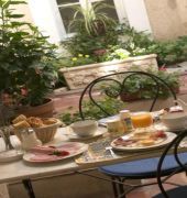 best western le comtadin