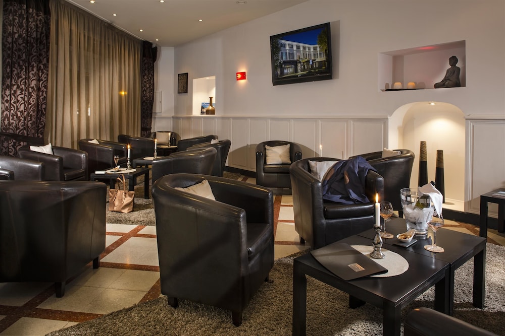 best western le comtadin