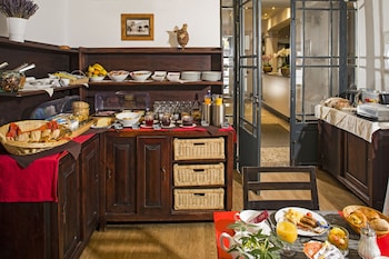 best western le comtadin