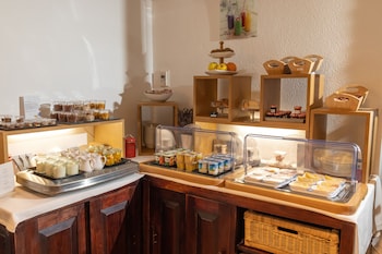 best western le comtadin