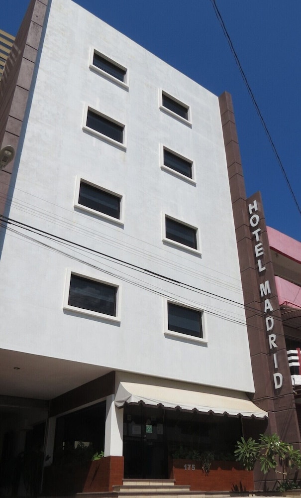 hotel madrid tuxtla
