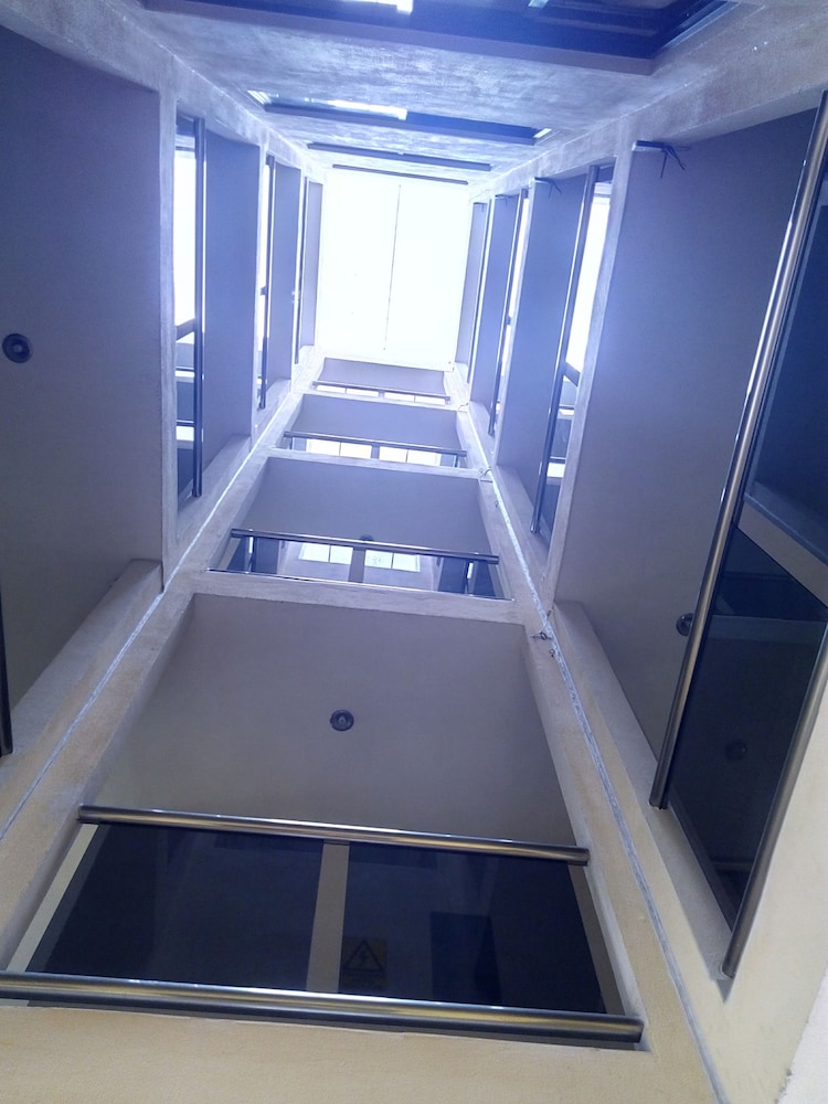 hotel madrid tuxtla