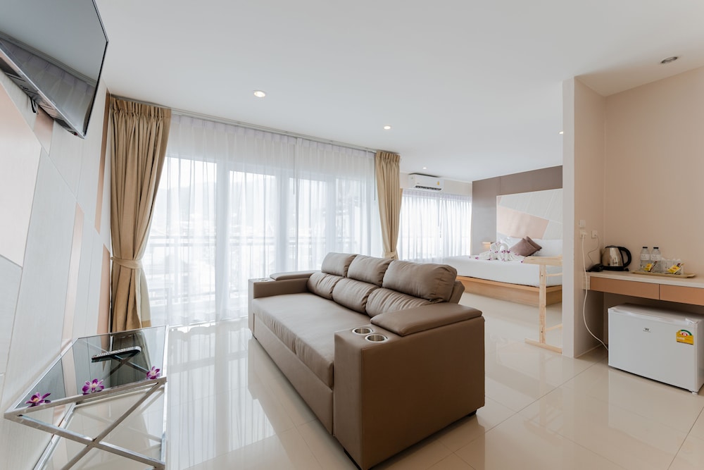 la vista patong hotel