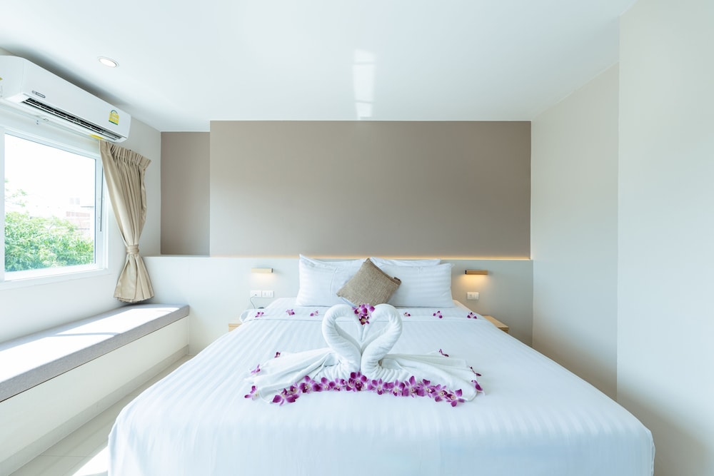 la vista patong hotel