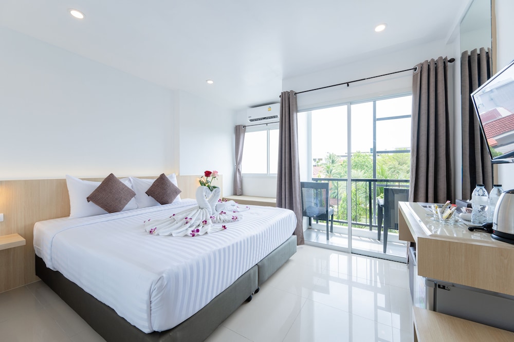 la vista patong hotel