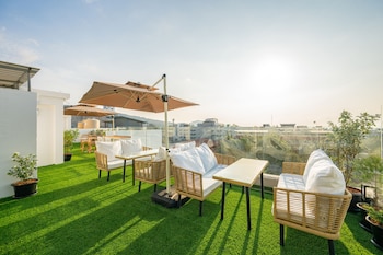 la vista patong hotel