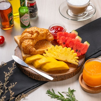 la vista patong hotel