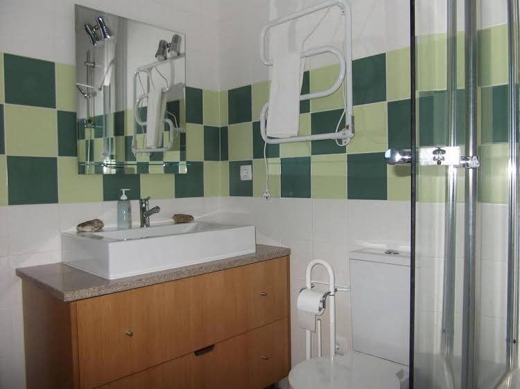 Quinta Dos Caibrais,Porto>>Oliveira De Frades,3 star
