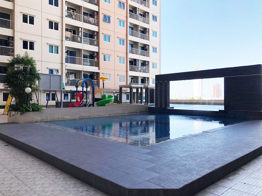 best choice and spacey 2br apartment at puncak bukit golf surabaya