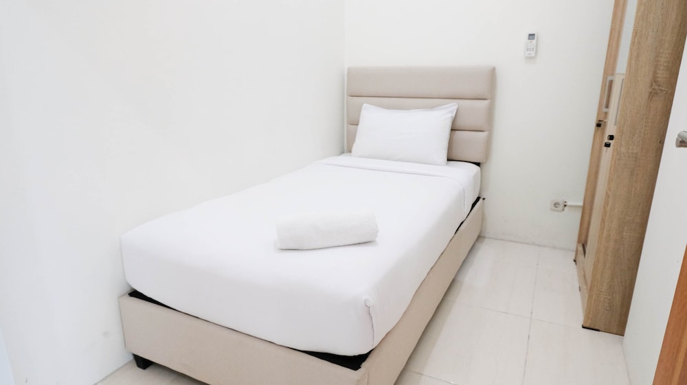 best choice and spacey 2br apartment at puncak bukit golf surabaya