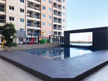 best choice and spacey 2br apartment at puncak bukit golf surabaya