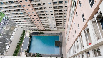 spacious and best deal 2br apartment at puncak bukit golf surabaya