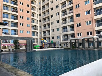 spacious and best deal 2br apartment at puncak bukit golf surabaya