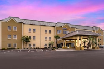 comfort suites