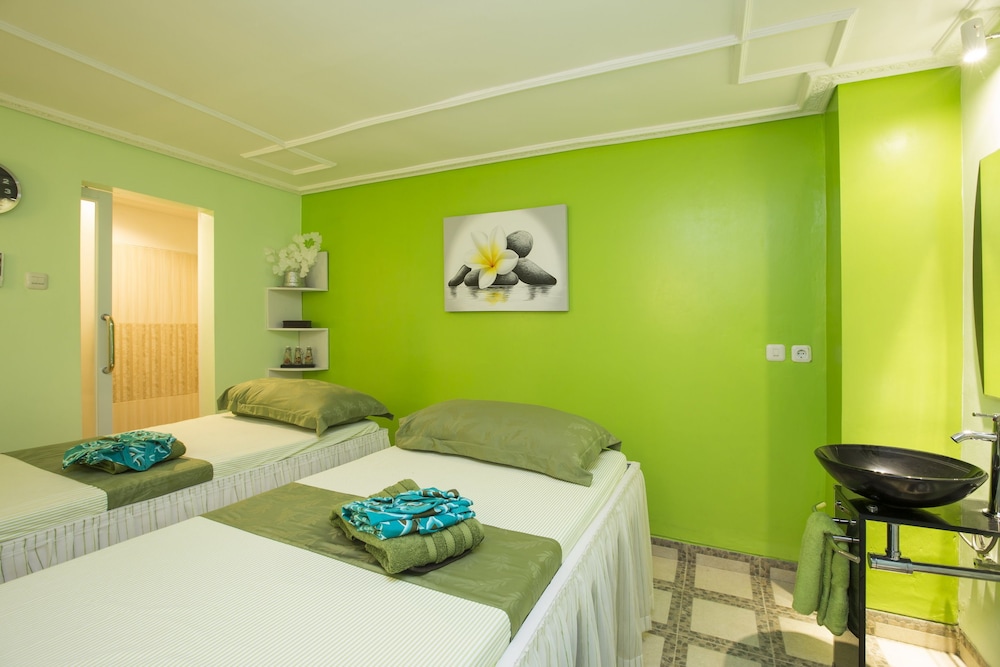 flamingo dewata pool villa