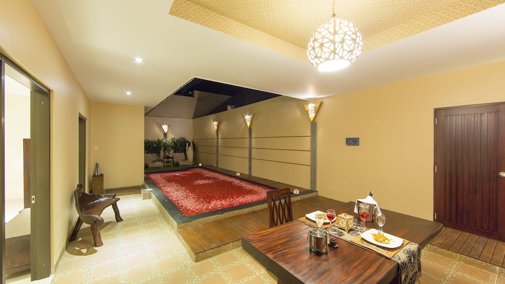 flamingo dewata pool villa