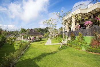 flamingo dewata pool villa