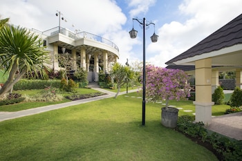 flamingo dewata pool villa