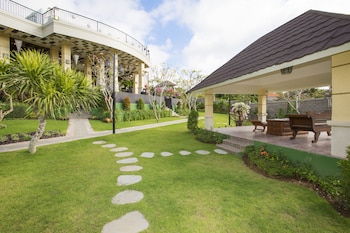 flamingo dewata pool villa