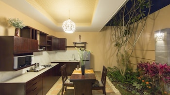 flamingo dewata pool villa