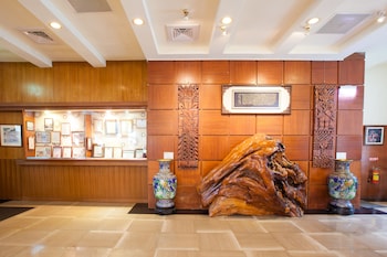 Lakeside Resort Hotel,Near Liyu Tan Lake Scenic Area,3 star