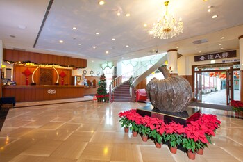 Lakeside Resort Hotel,Near Liyu Tan Lake Scenic Area,3 star