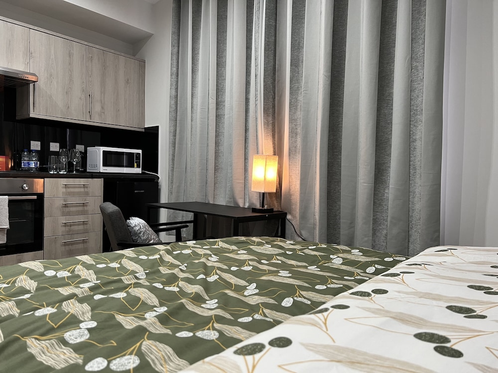 entire studio apartment london