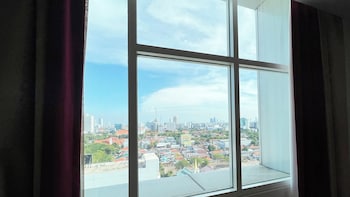 leedon hotel and suites surabaya
