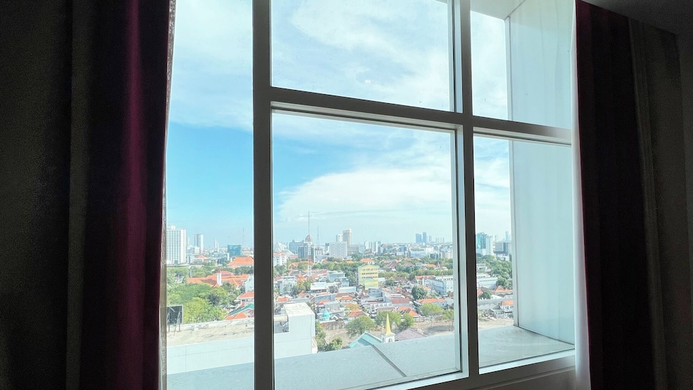 leedon hotel and suites surabaya