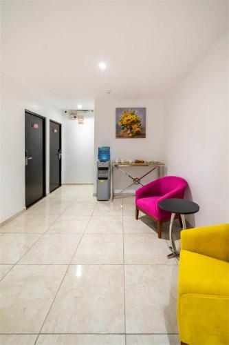 manantial hostal no 004