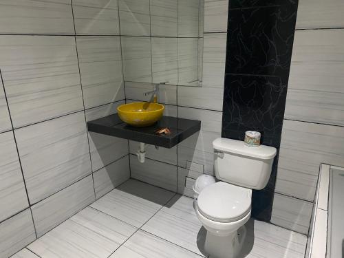 manantial hostal no 004