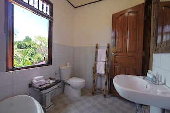 suara sidhi villa ubud bali