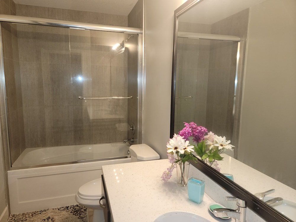 Oscar Inn & 2Bd Suite Up To 6 People Private,Canada>>Abbotsford,4 star