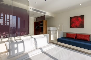 wink hotel danang riverside