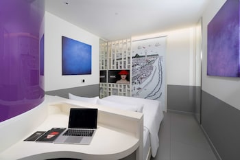 wink hotel danang riverside