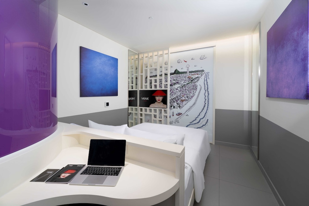 wink hotel danang riverside