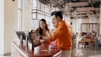 wink hotel danang riverside