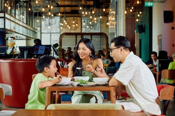 wink hotel danang riverside