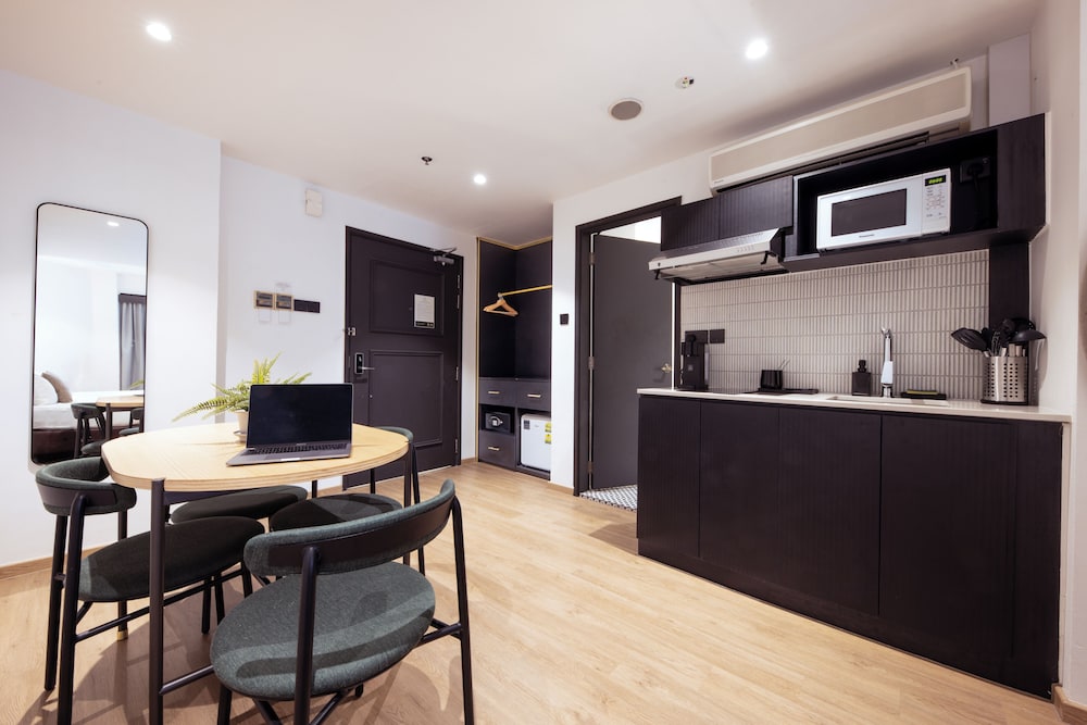 owen house by hmlet
